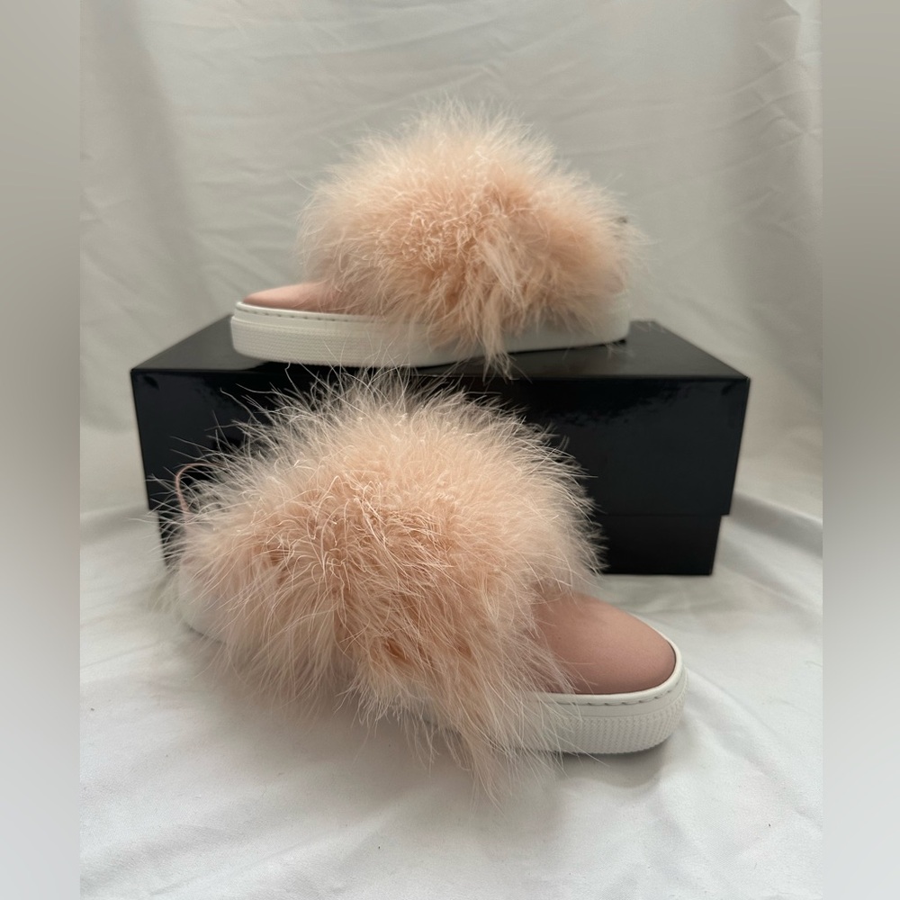 New In Box - ZCD Montreal Max Feather Slip on Sneakers - Blush Pink - Size 38